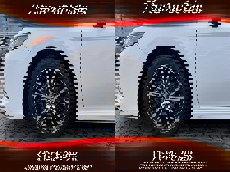 Used 2018 Toyota Camry SE image 20