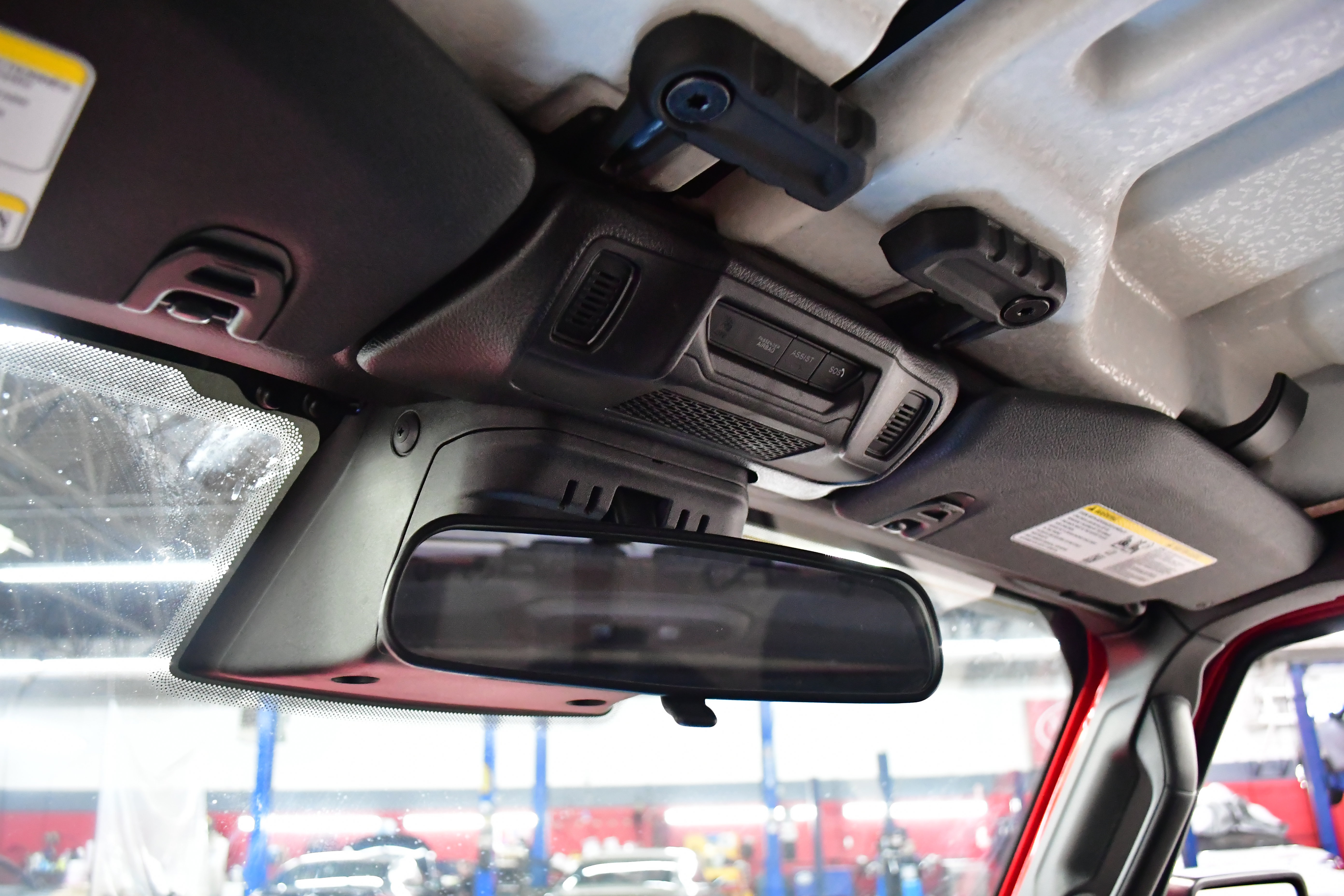 Used 2025 Jeep Wrangler Unlimited Rubicon 4xe image 28