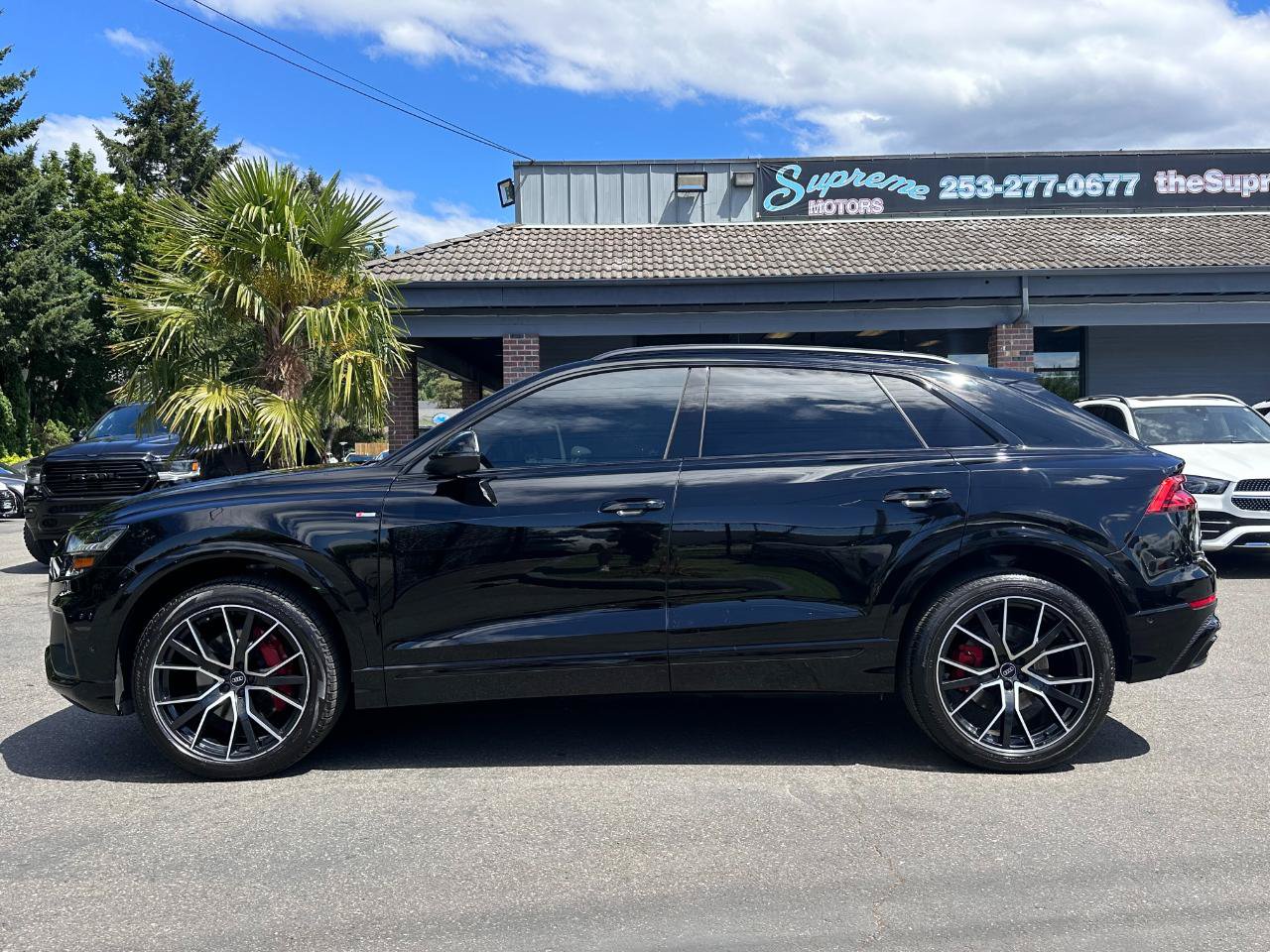 Used 2021 Audi Q8 Premium Plus AWD/4WD image 3
