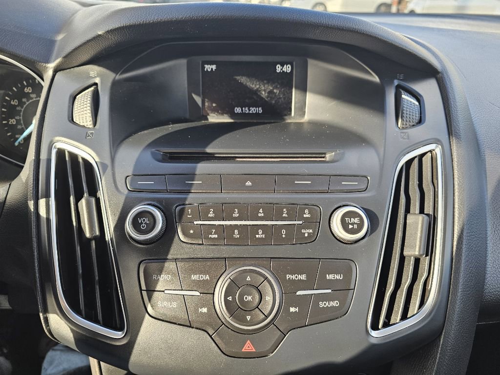 Used 2016 Ford Focus SE w/ Equipment Group 201A image 26