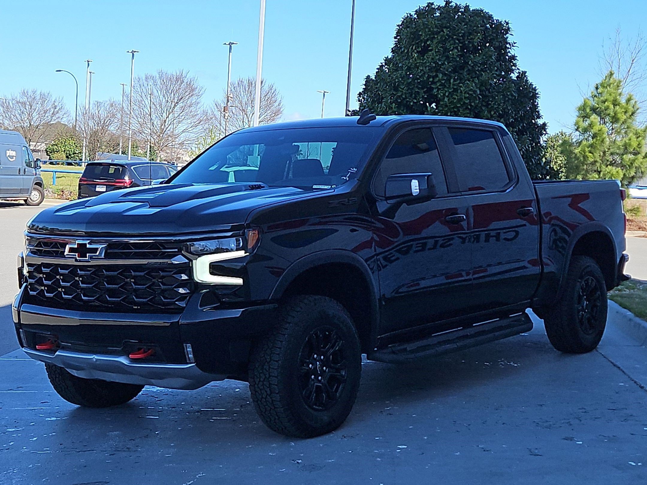 Used 2024 Chevrolet Silverado 1500 ZR2 w/ Technology Package image 3