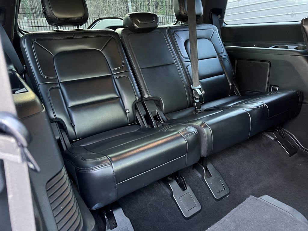 Used 2021 Lincoln Navigator Reserve image 19