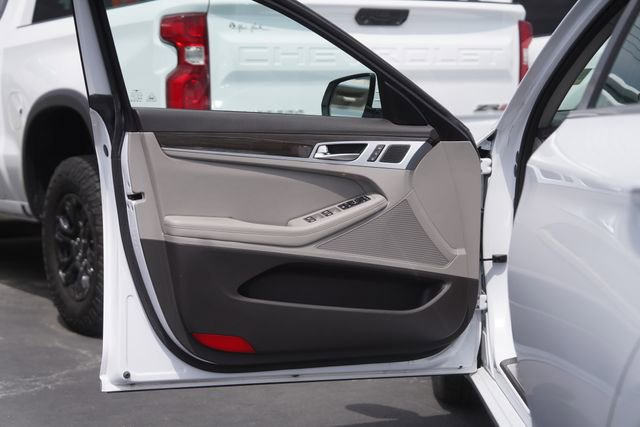 Used 2017 Genesis G80 3.8 image 30