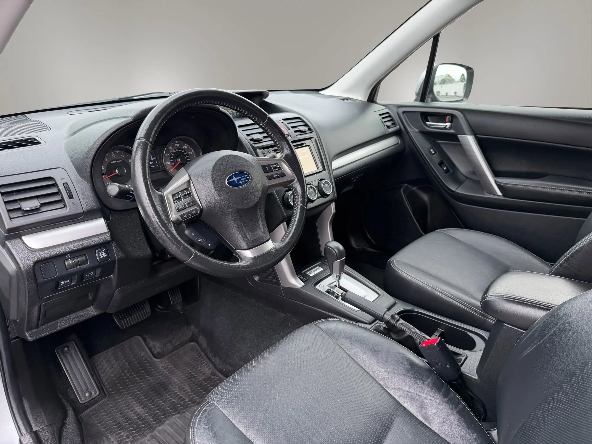 Used 2014 Subaru Forester 2.5i Limited image 15