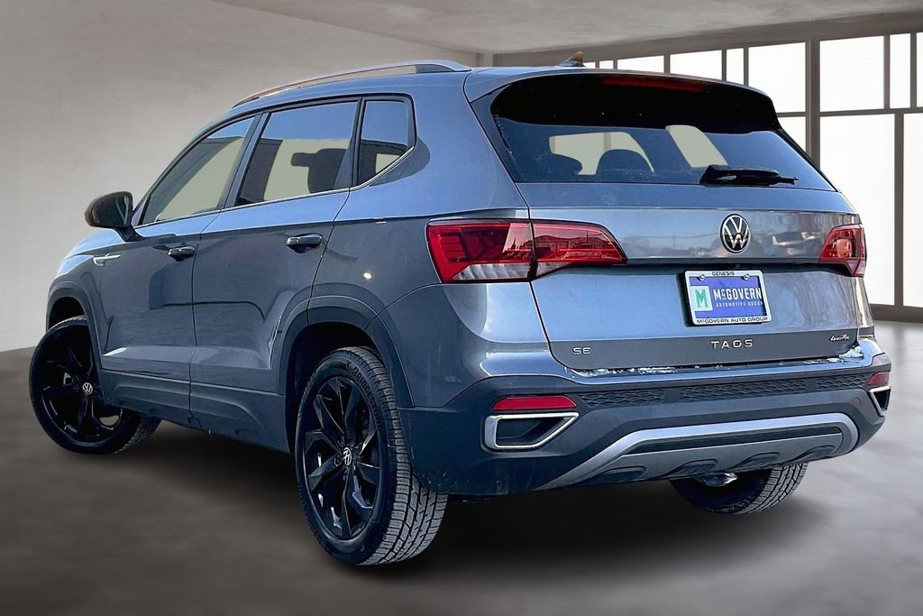 Used 2022 Volkswagen Taos SE image 4