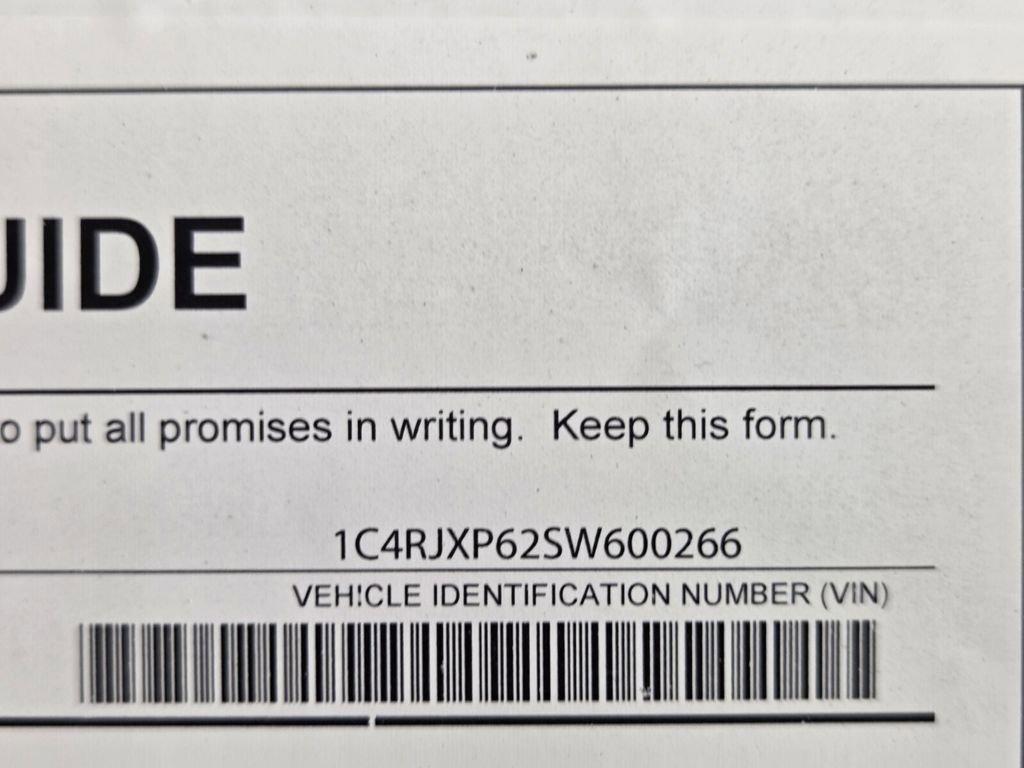 Certified 2025 Jeep Wrangler Sahara w/ Safety Group image 32