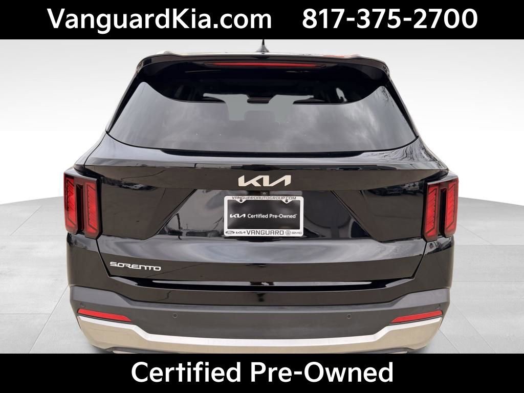 Certified 2025 Kia Sorento S w/ Panoramic Sunroof Package image 3