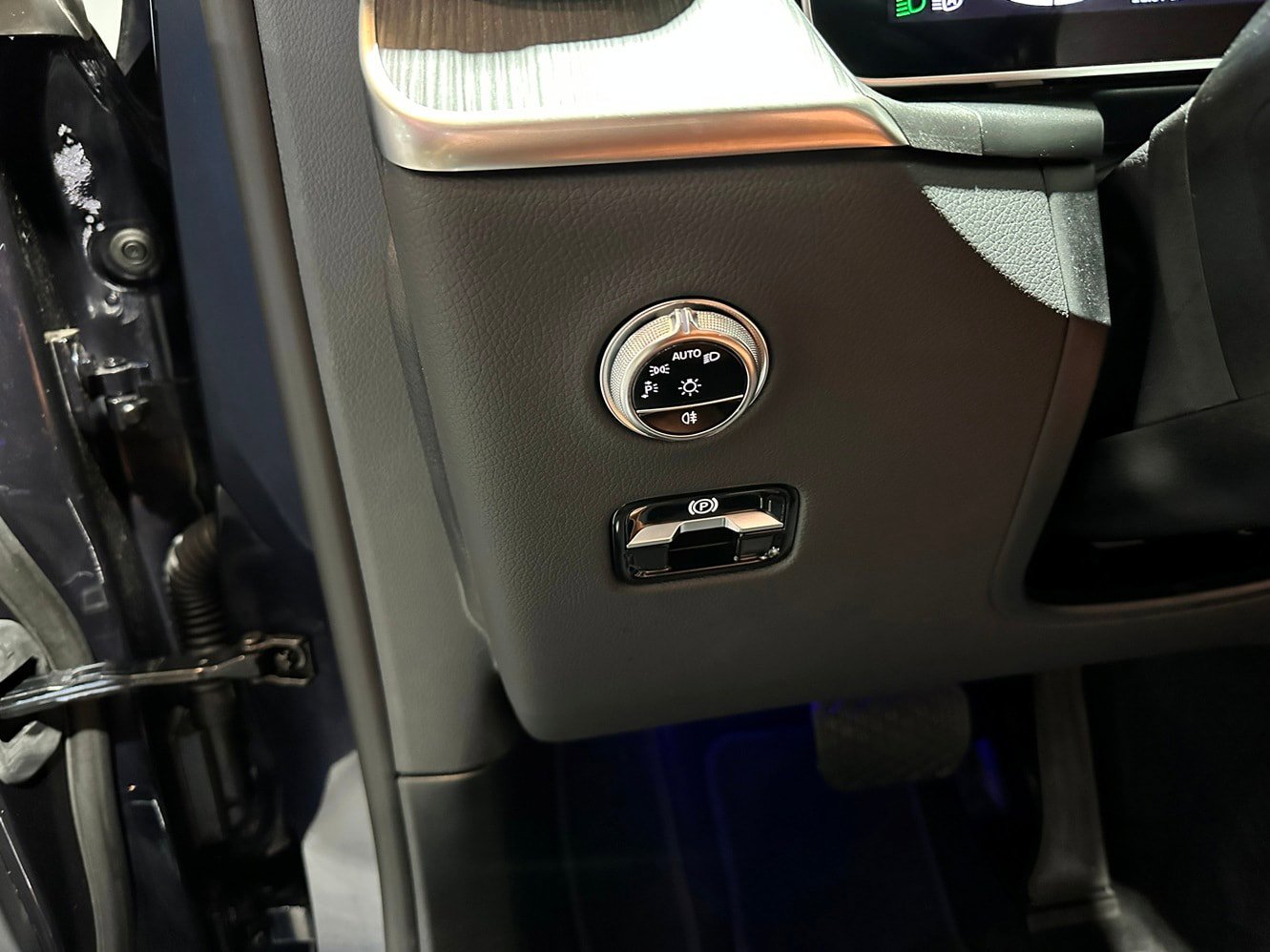 Certified 2024 Mercedes-Benz GLC 300 4MATIC image 17