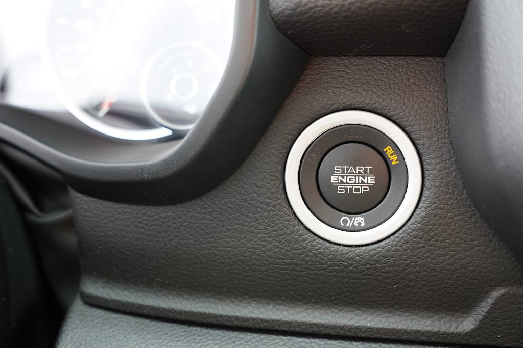 Used 2023 RAM 1500 Big Horn AWD/4WD image 32