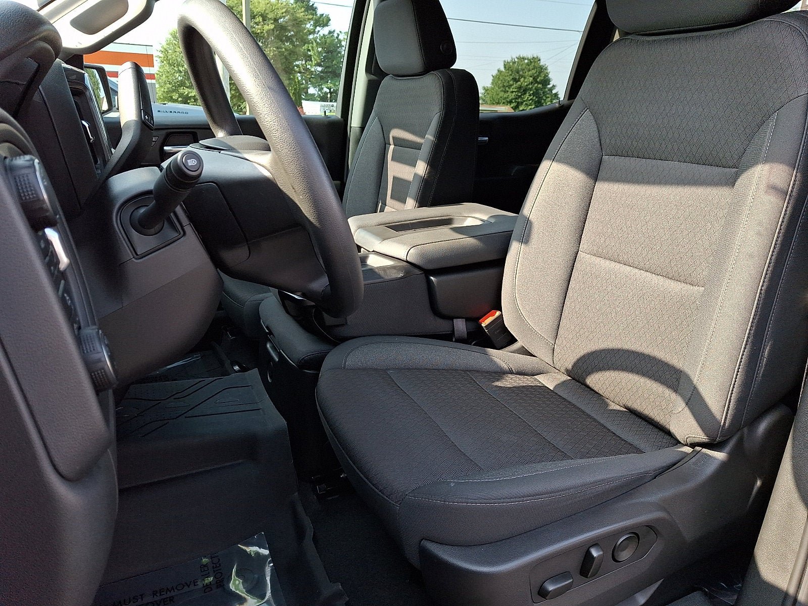 Used 2025 Chevrolet Silverado 1500 Custom Trail Boss AWD/4WD image 13