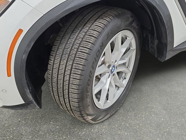 Certified 2023 BMW X5 xDrive45e w/ Executive Package AWD/4WD image 27