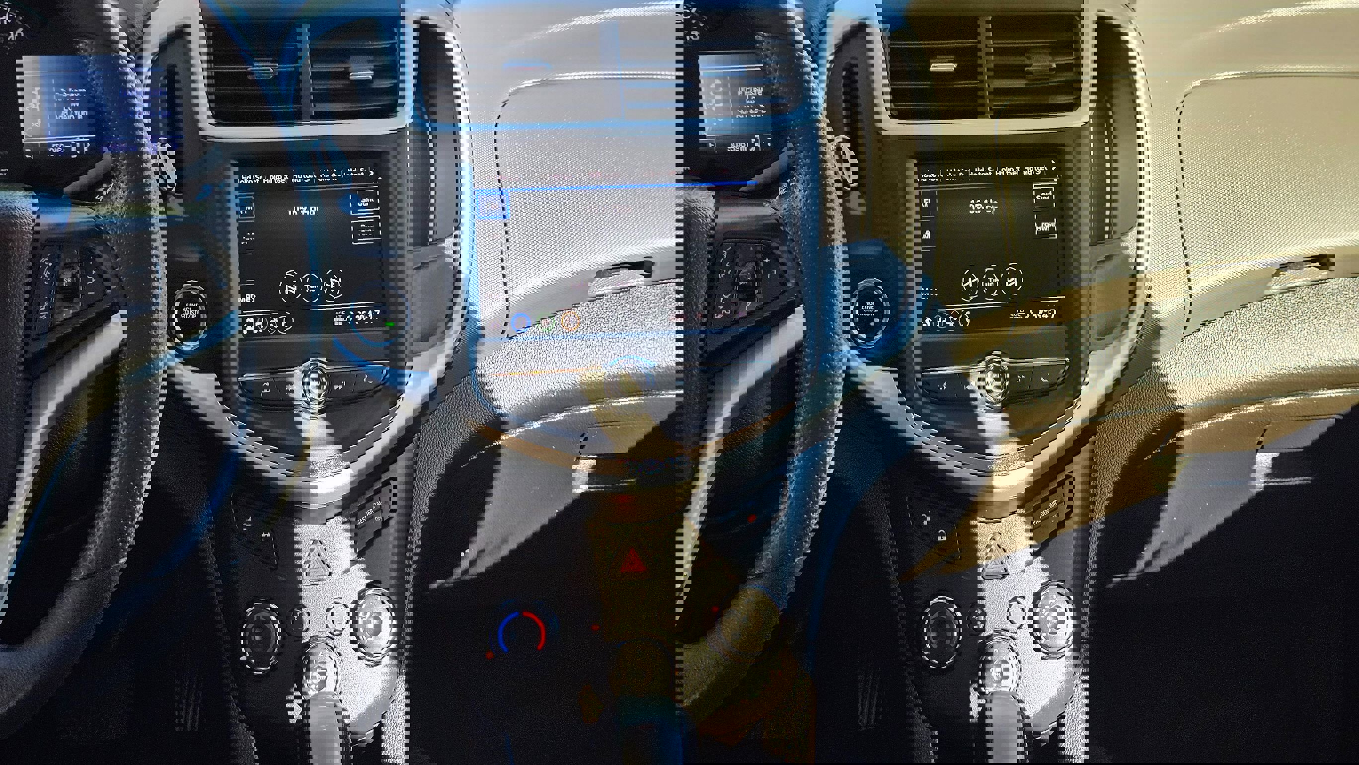 Used 2020 Chevrolet Sonic LT image 21