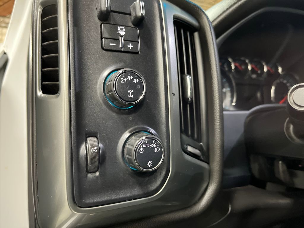 Used 2019 Chevrolet Silverado 2500 LT image 13