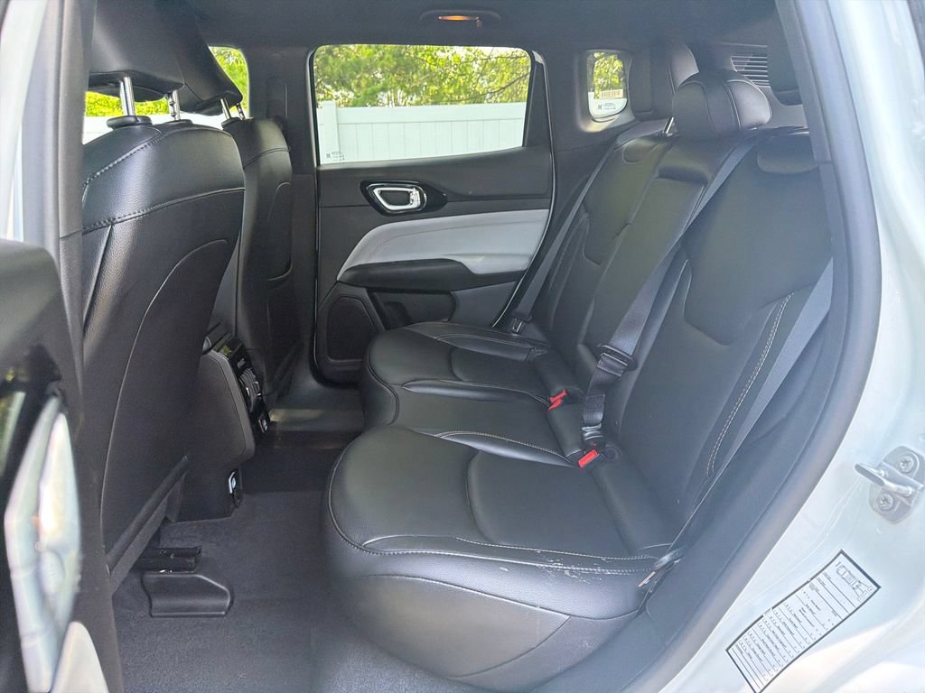 Used 2026 Jeep Compass Limited AWD/4WD image 27