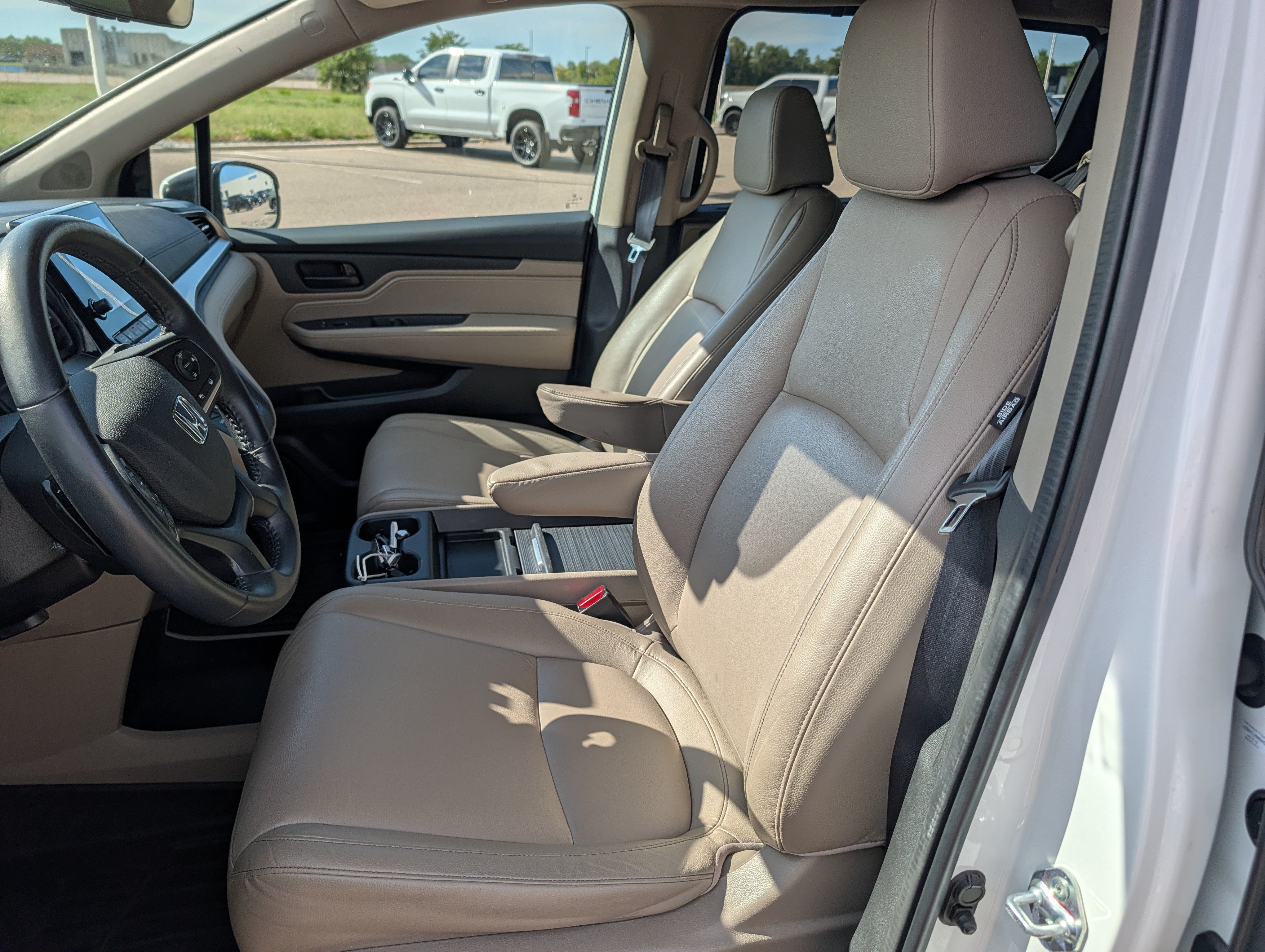 Used 2023 Honda Odyssey EX-L image 8