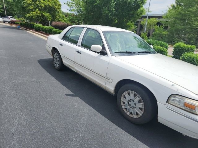 Used 2007 Mercury Grand Marquis GS RWD image 3