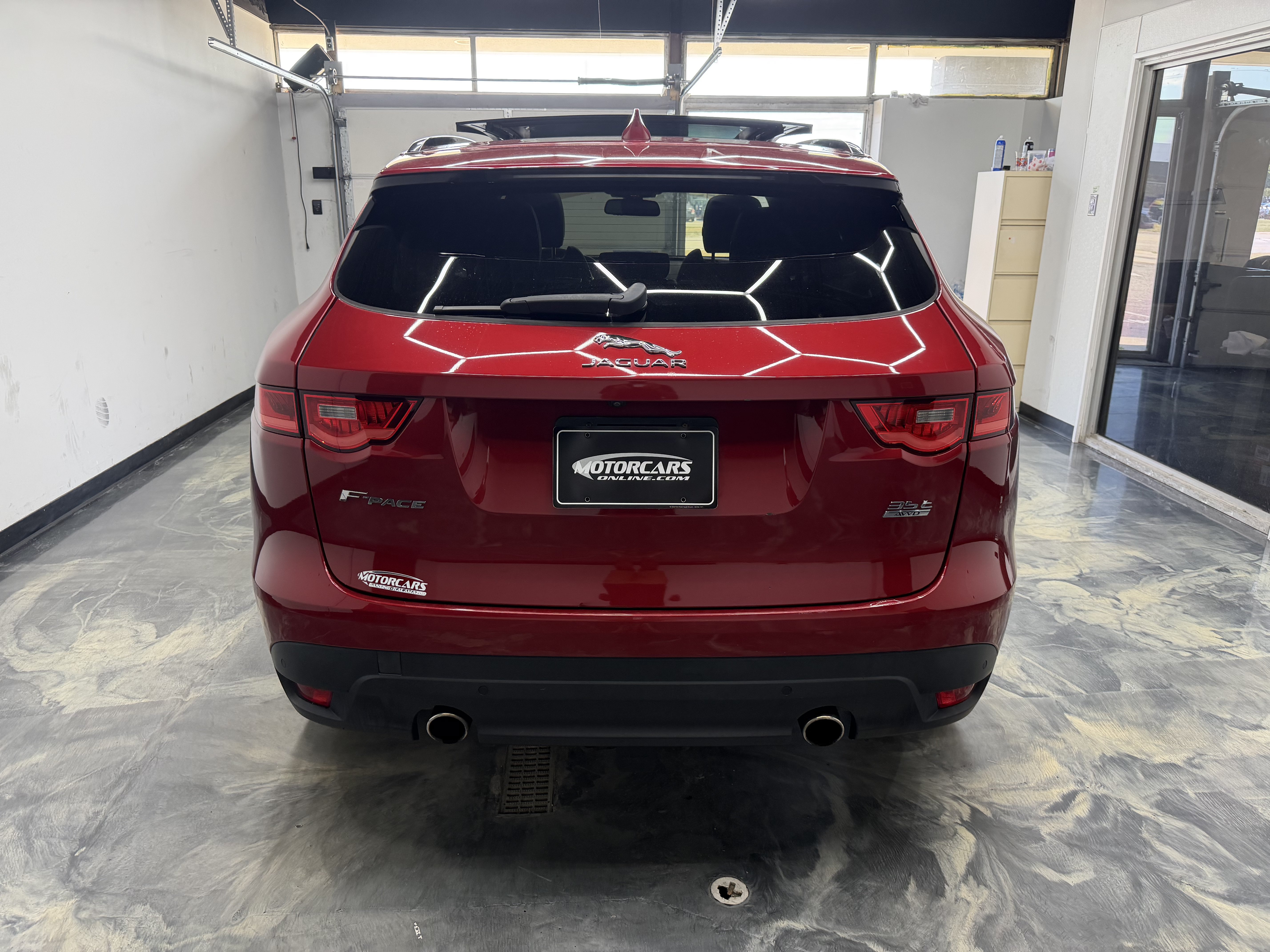 Used 2017 Jaguar F-PACE R-Sport AWD/4WD image 8