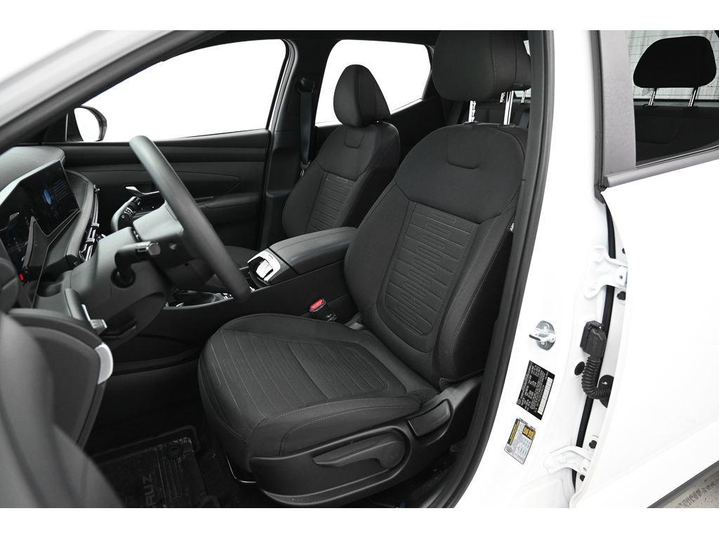 Used 2025 Hyundai Santa Cruz SE image 10