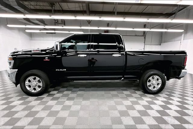 Used 2025 RAM 3500 Big Horn AWD/4WD image 14