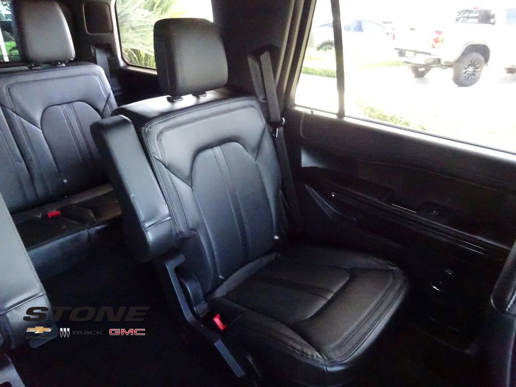 Used 2020 Ford Expedition Limited w/ Equipment Group 302A image 17
