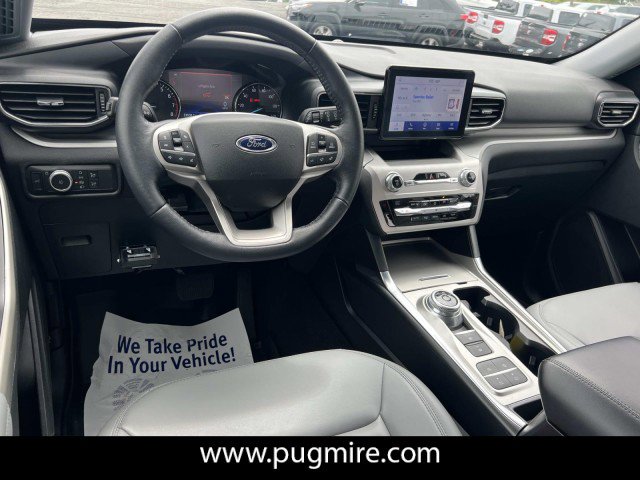 Used 2021 Ford Explorer XLT w/ Equipment Group 202A RWD image 22