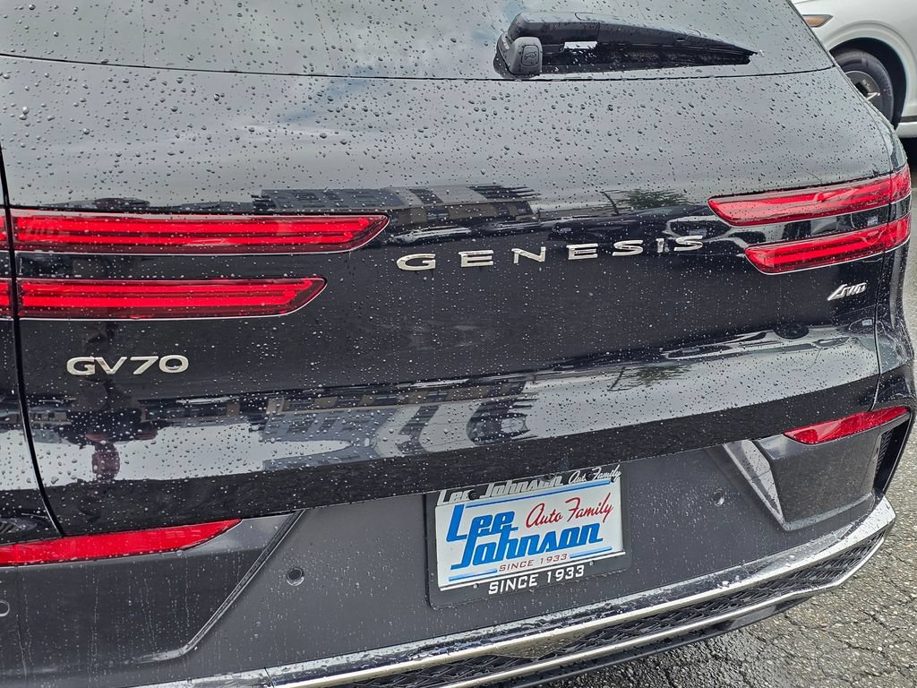 New 2026 Genesis GV70 2.5T Advanced w/ G1 Accessory Package AWD/4WD image 25