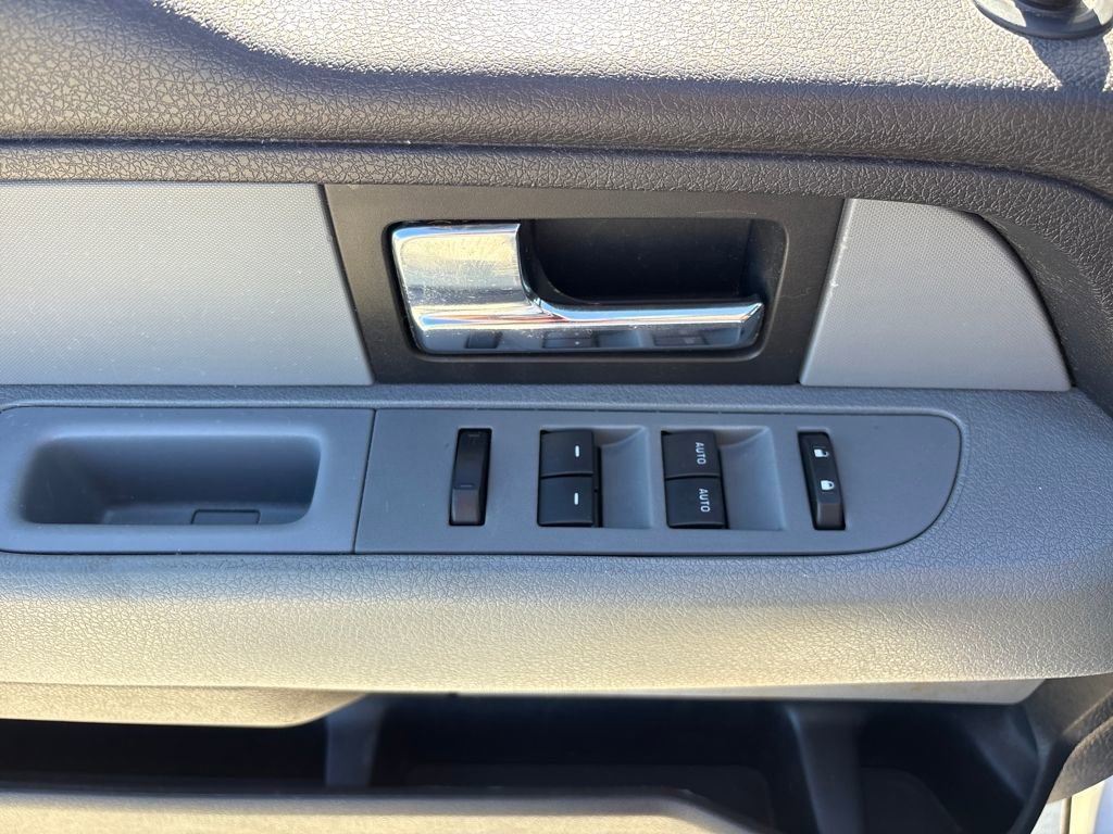 Used 2012 Ford F150 XLT w/ XLT Convenience Pkg image 17