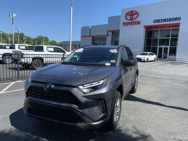 Used 2025 Toyota RAV4 LE AWD/4WD image 1