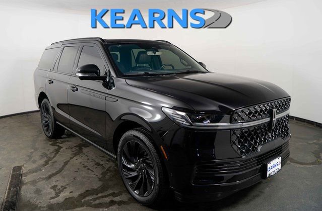 Used 2025 Lincoln Navigator Reserve w/ Jet Appearance Package