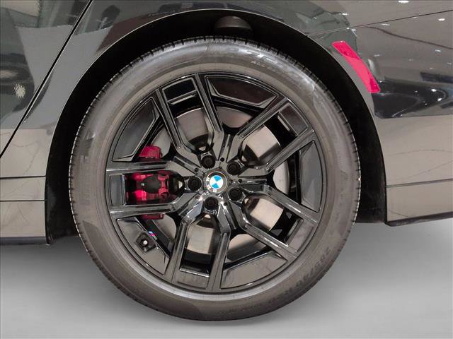Used 2024 BMW 760i xDrive w/ Premium Package image 26