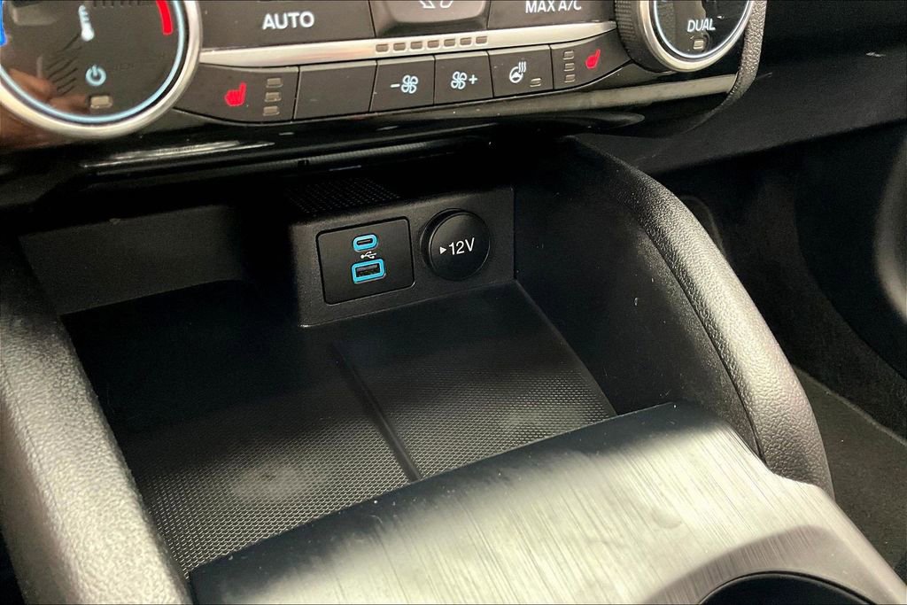 Used 2022 Ford Escape SE w/ Convenience Package image 32
