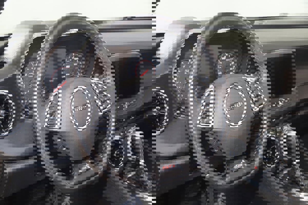 Used 2017 Chevrolet Camaro SS image 6