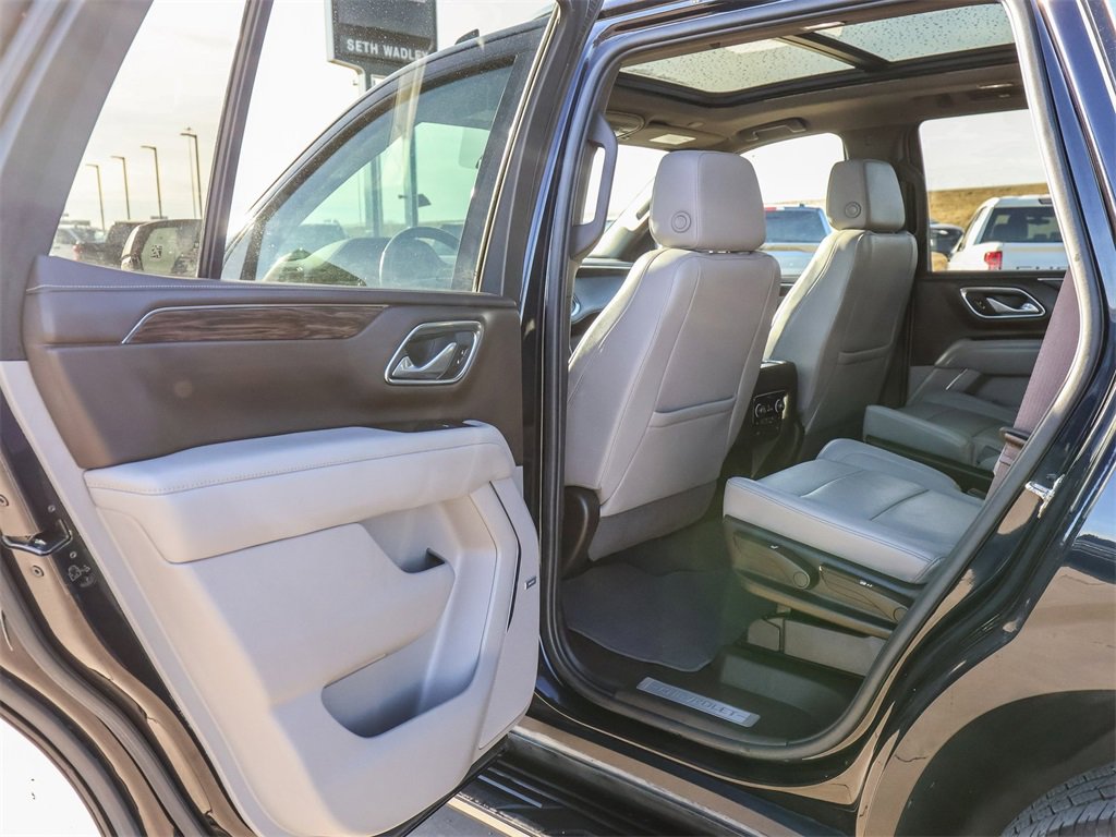 Used 2022 Chevrolet Tahoe LT w/ LT Signature Package image 24