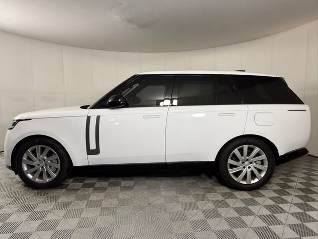 New 2025 Land Rover Range Rover SE image 2