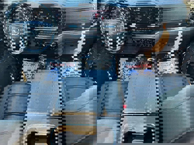 Used 2023 GMC Sierra 1500 SLT w/ SLT Premium Plus Package image 12