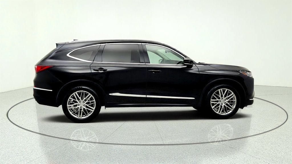 Used 2022 Acura MDX SH-AWD w/ Advance Package image 4