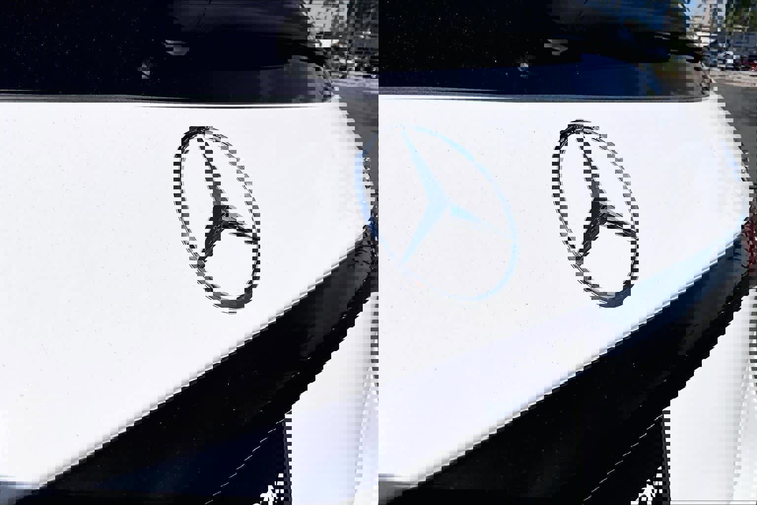 Used 2025 Mercedes-Benz GLC 43 AMG 4MATIC image 29