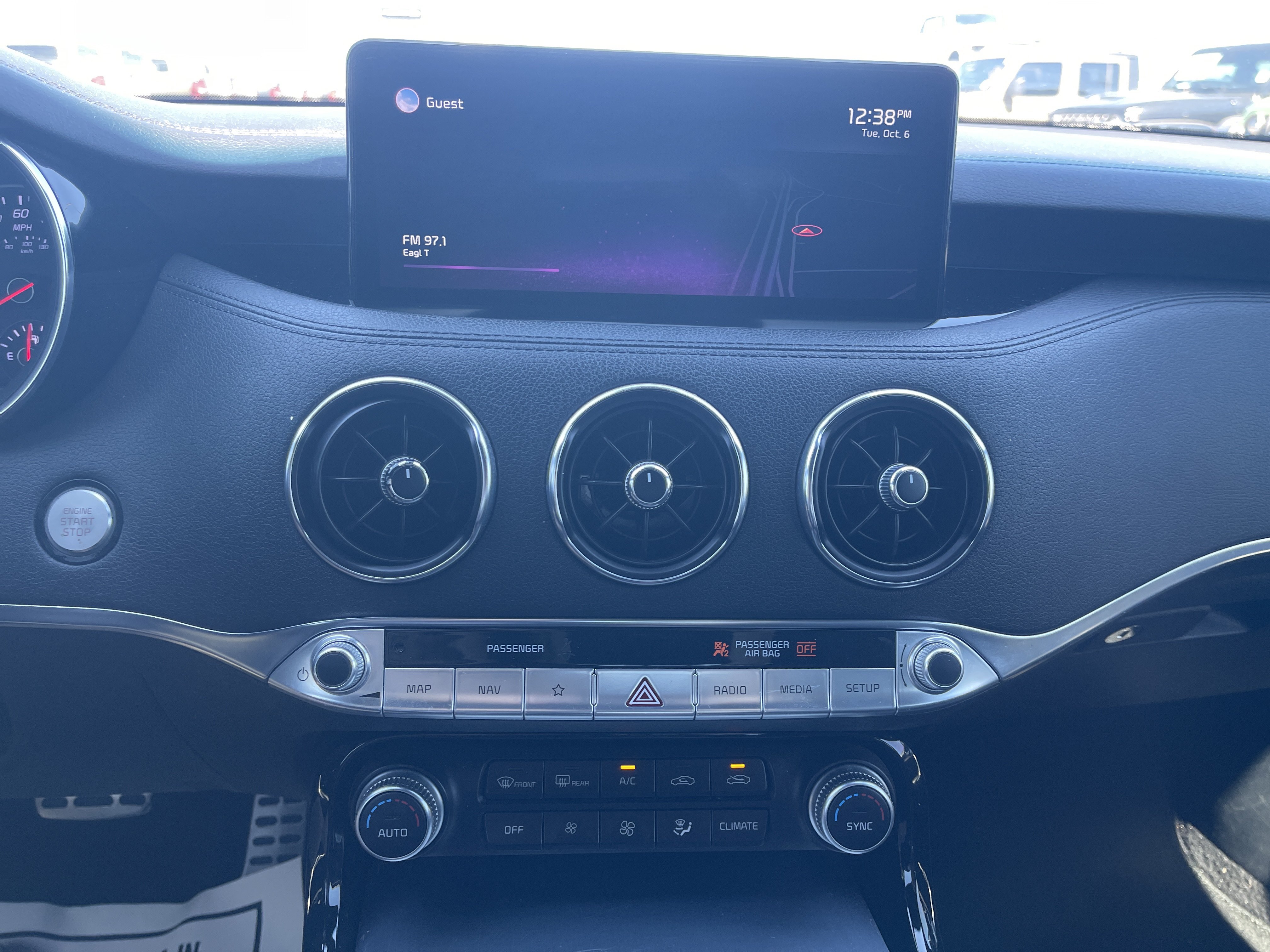 Used 2022 Kia Stinger GT1 RWD image 24