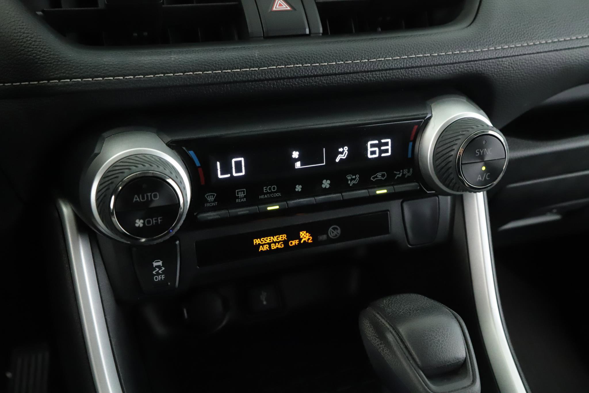 Used 2022 Toyota RAV4 XLE image 14