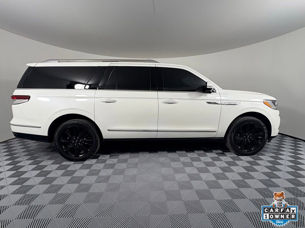 Used 2024 Lincoln Navigator L Reserve AWD/4WD image 7