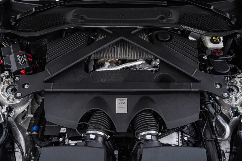 Used 2025 Aston Martin DB12 Coupe RWD image 35