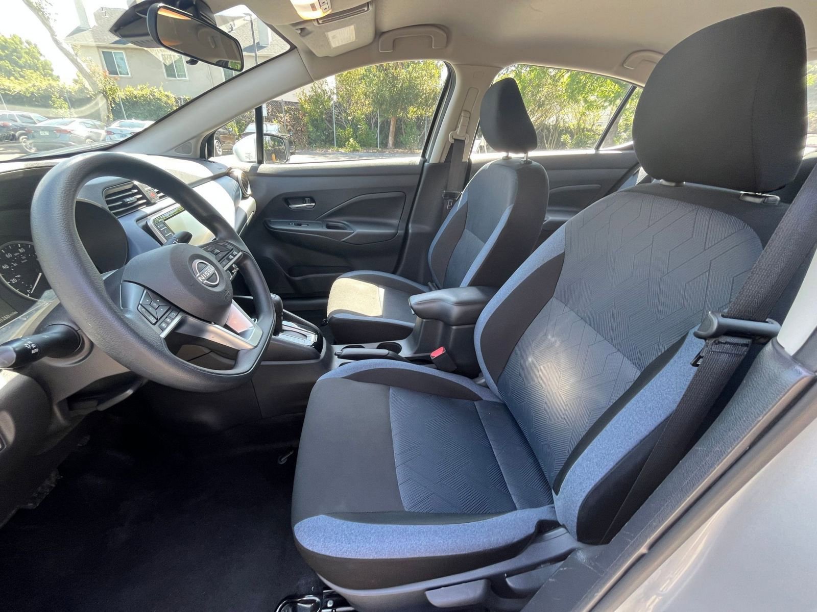 Used 2025 Nissan Versa SV FWD image 24