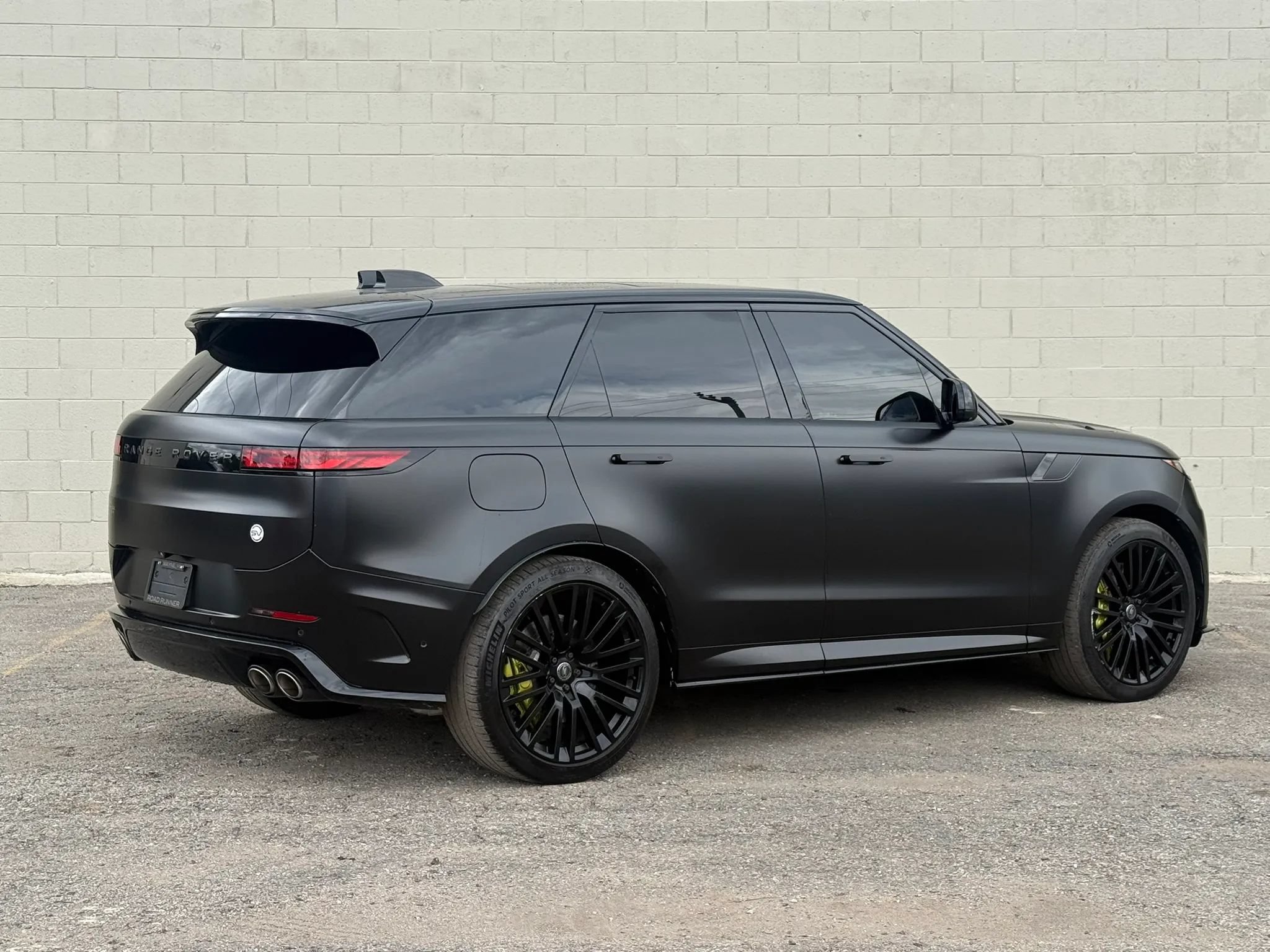 Used 2024 Land Rover Range Rover Sport AWD/4WD image 11