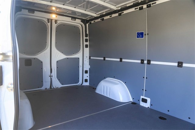 Used 2025 Mercedes-Benz Sprinter 2500 image 24
