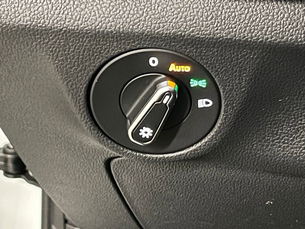 New 2026 Volkswagen Jetta SE image 17