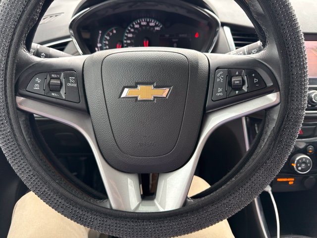 Used 2020 Chevrolet Trax Premier FWD image 11