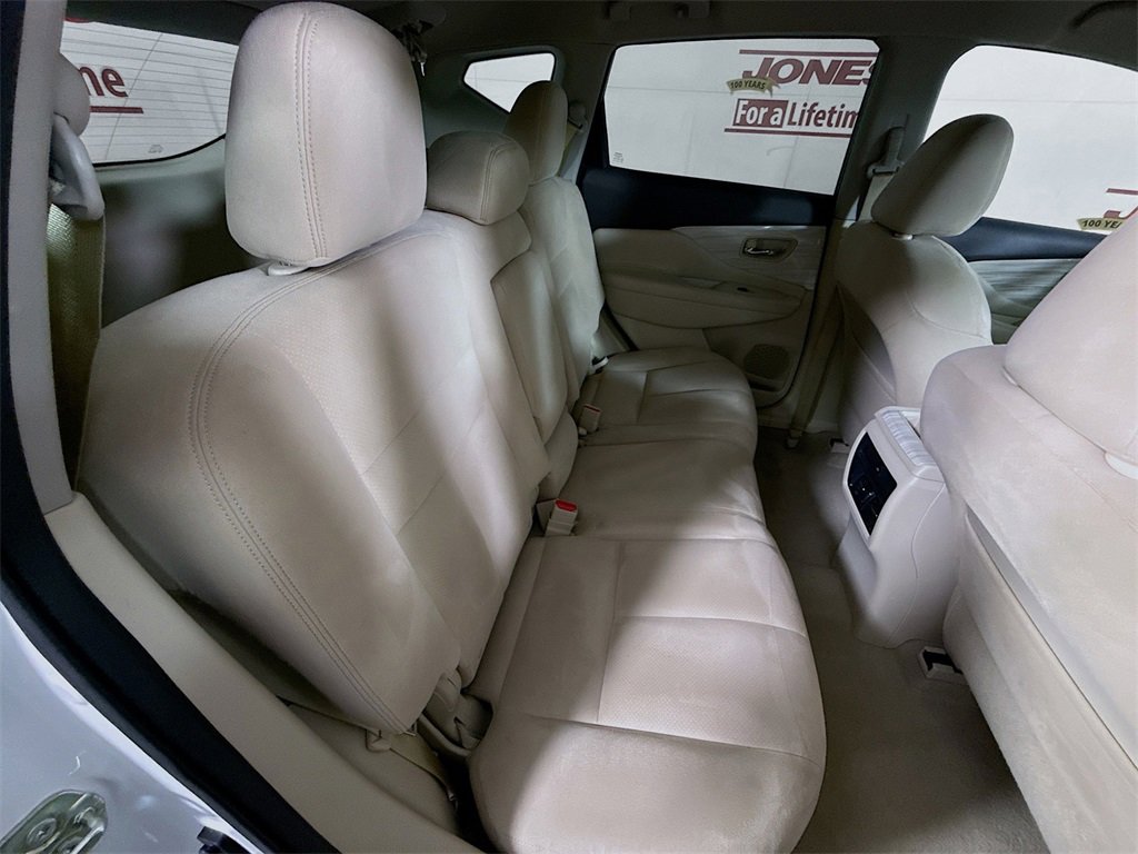 Used 2015 Nissan Murano SV image 28