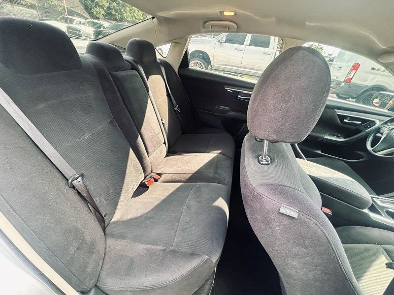 Used 2013 Nissan Altima 2.5 SV FWD image 13