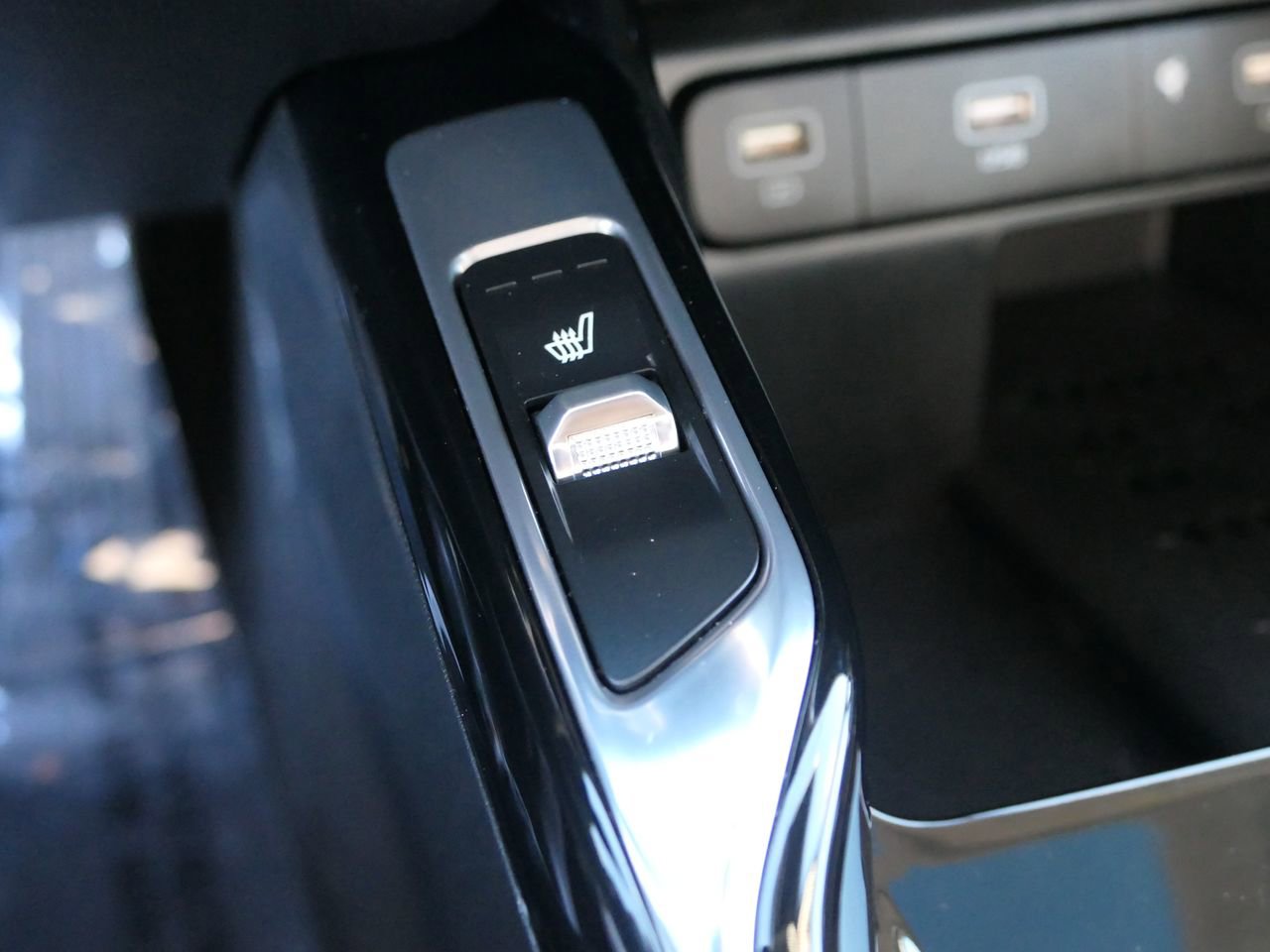 Used 2022 Kia Sorento SX w/ Panoramic Sunroof Package image 18