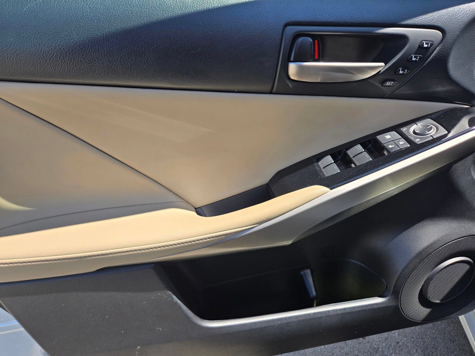 Used 2020 Lexus IS 300 w/ Navigation Package RWD image 15
